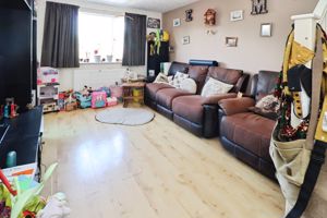 CAMPERNELL CLOSE- click for photo gallery